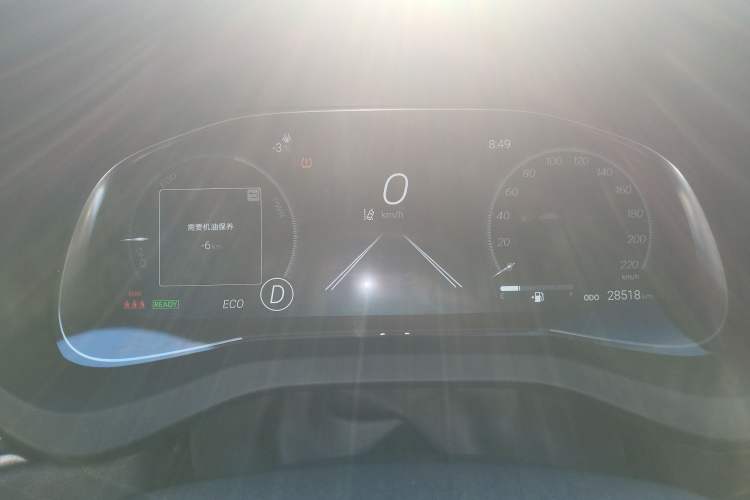 Used Toyota Venza 2022 Dual-Engine 2.5L CVT Four-Wheel Drive Supreme Edition Odometer Close Up