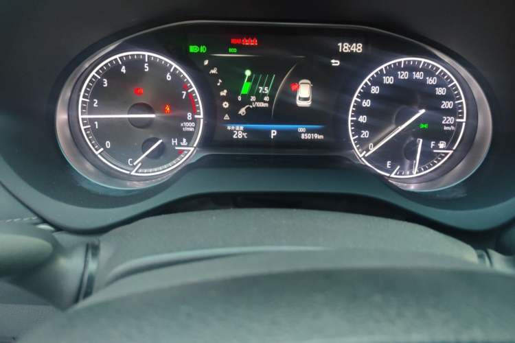 Used Toyota Venza 2022 2.0L CVT Two-Wheel Drive Prestige Edition Odometer Close Up