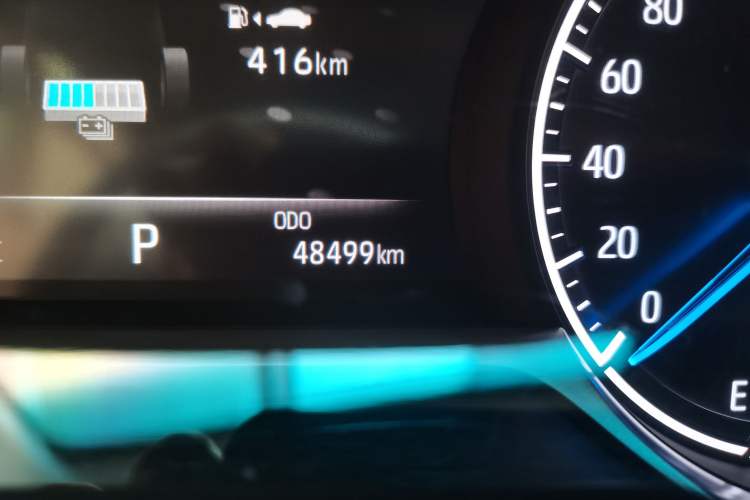 Used Toyota Venza 2022 Dual-Engine 2.5L CVT Two-Wheel Drive Prestige Edition Odometer Close Up