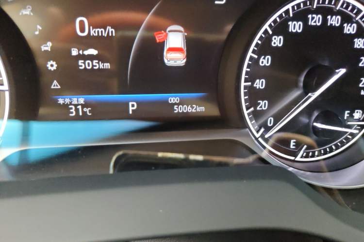 Used Toyota Venza 2022 2.0L CVT Two-Wheel Drive Prestige Edition Odometer Close Up