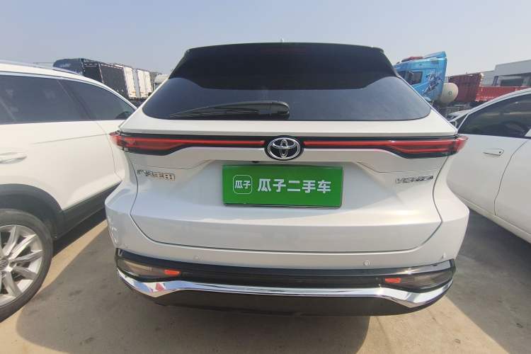 Used Toyota Venza 2022 2.0L CVT Two-Wheel Drive Prestige Edition Rear