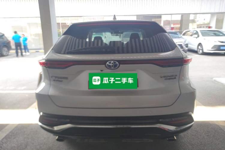 Used Toyota Venza 2022 Dual-Engine 2.5L CVT Four-Wheel Drive Supreme Edition Rear