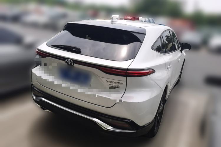 Used Toyota Venza 2022 2.0L CVT Two-Wheel Drive Luxury Edition Rear Right 45 Deg