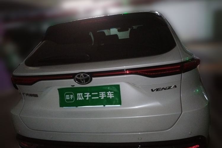 Used Toyota Venza 2022 2.0L CVT Two-Wheel Drive Prestige Edition Rear