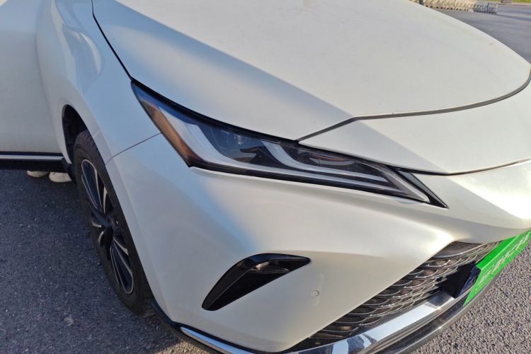 Used Toyota Venza 2022 2.0L CVT Two-Wheel Drive Prestige Edition Right Front Headlight