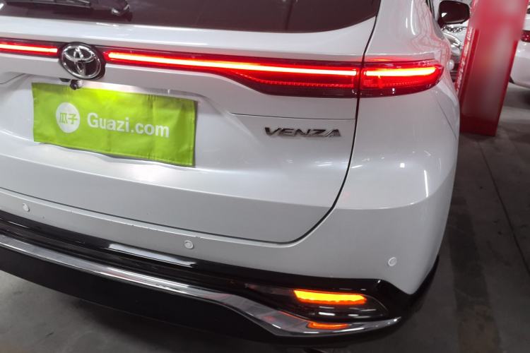 Used Toyota Venza 2022 2.0L CVT Two-Wheel Drive Luxury Edition Right Rear Taillight