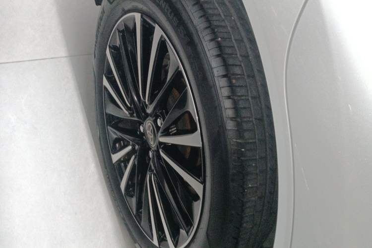 Used Toyota Venza 2022 2.0L CVT Four-Wheel Drive Supreme Edition Right Rear Wheel Hub