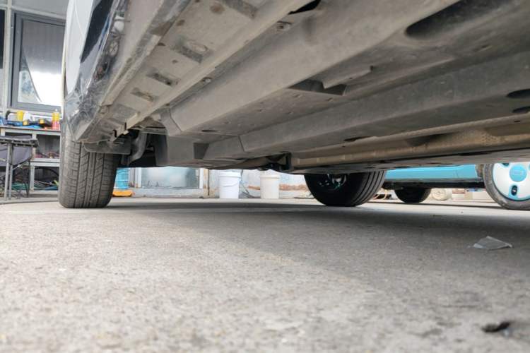Used Toyota Venza 2022 2.0L CVT Two-Wheel Drive Prestige Edition Right Side Sill