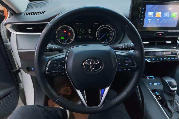 Used Toyota Venza 2022 Dual-Engine 2.5L CVT Two-Wheel Drive Luxury Edition Steering Wheel