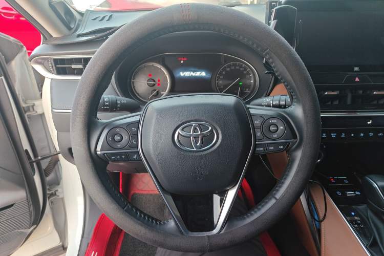 Used Toyota Venza 2022 2.0L CVT Two-Wheel Drive Prestige Edition Steering Wheel
