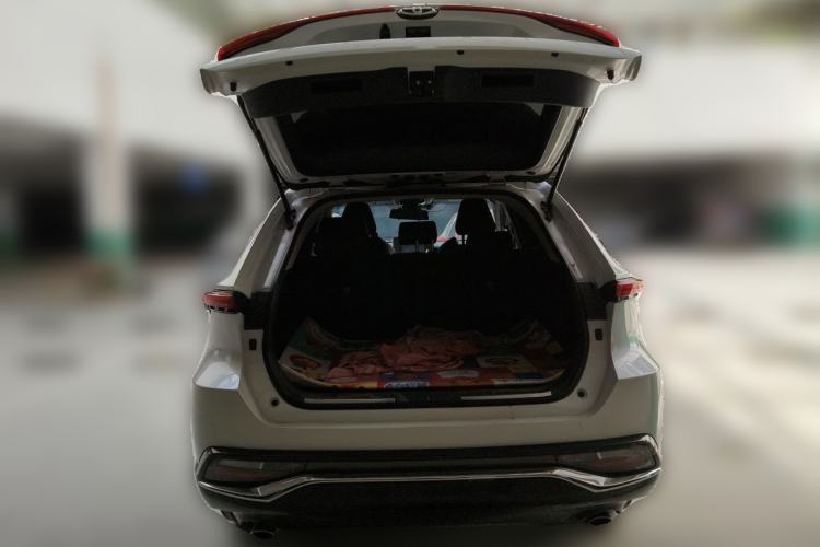 Used Toyota Venza 2022 2.0L CVT Two-Wheel Drive Luxury Edition Trunk