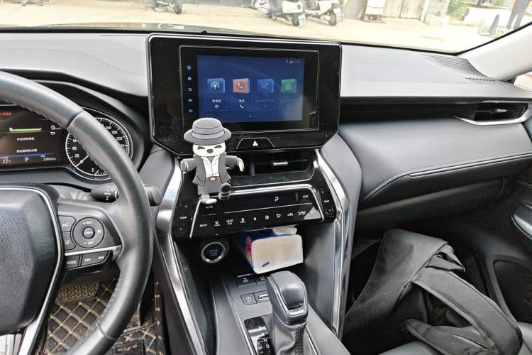 Used Toyota Venza 2023 2.0L CVT Two-Wheel Drive Luxury Edition Audio And AC Panel