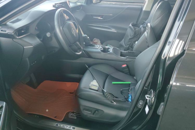 Used Toyota Venza 2023 2.5L Smart Electric Hybrid Dual-Drive Luxury Edition Driver Seat