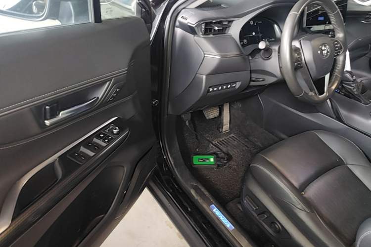 Used Toyota Venza 2023 2.5L Smart Electric Hybrid Dual-Engine Four-Wheel Drive Supreme Edition Driver Seat