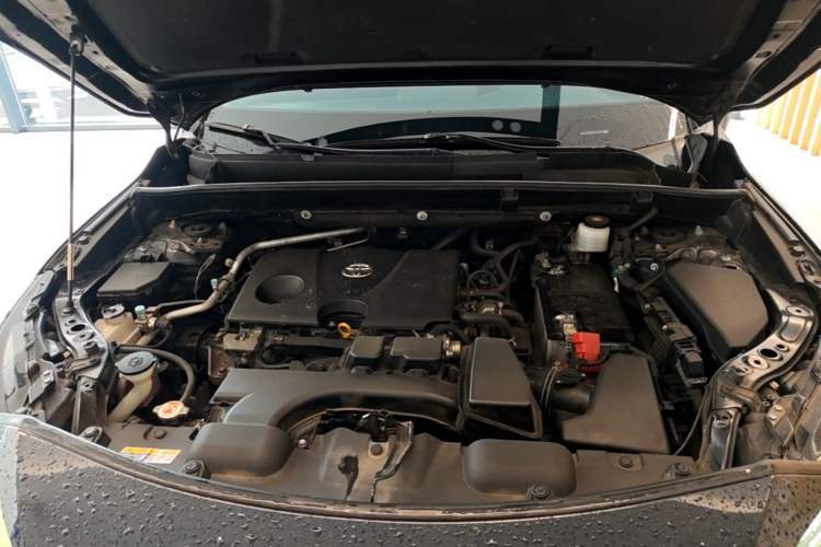 Used Toyota Venza 2023 2.0L CVT Two-Wheel Drive Prestige Version Engine Bay