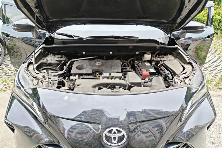 Used Toyota Venza 2023 2.0L CVT Two-Wheel Drive Luxury Edition Engine Bay