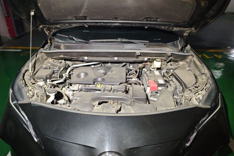 Used Toyota Venza 2023 2.0L CVT Two-Wheel Drive Prestige Version Engine Bay