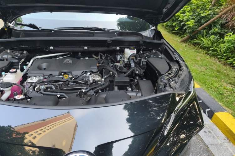 Used Toyota Venza 2023 2.5L Smart Electric Hybrid Dual-Drive Prestige Version Engine Bay Left