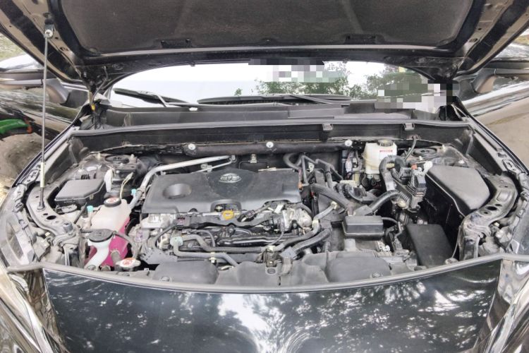 Used Toyota Venza 2023 2.5L Smart Electric Hybrid Dual-Drive Prestige Version Engine Bay
