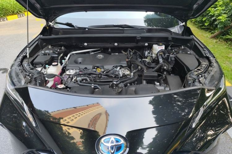 Used Toyota Venza 2023 2.5L Smart Electric Hybrid Dual-Drive Prestige Version Engine Bay