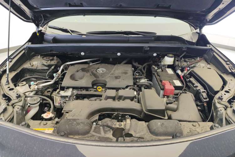 Used Toyota Venza 2023 2.0L CVT Two-Wheel Drive Luxury Edition Engine Bay