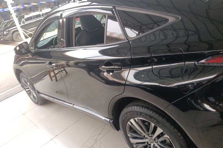 Used Toyota Venza 2023 2.0L CVT Two-Wheel Drive Luxury Edition Exterior 3