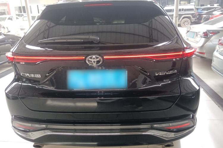 Used Toyota Venza 2023 2.0L CVT Two-Wheel Drive Luxury Edition Exterior 4