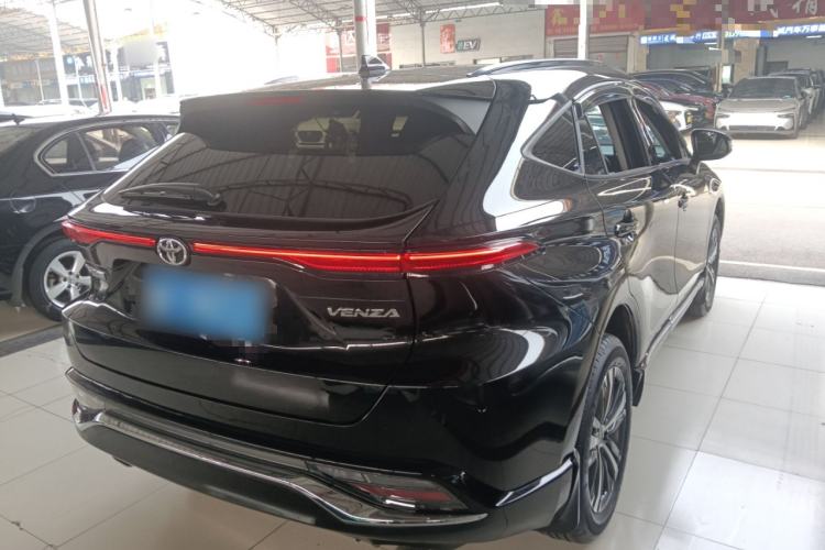 Used Toyota Venza 2023 2.0L CVT Two-Wheel Drive Luxury Edition Exterior 5