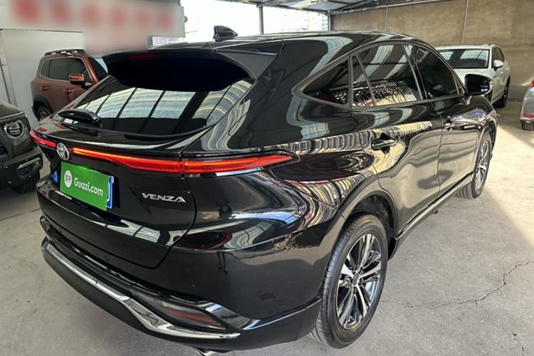 Used Toyota Venza 2023 2.0L CVT Two-Wheel Drive Luxury Edition Exterior 5