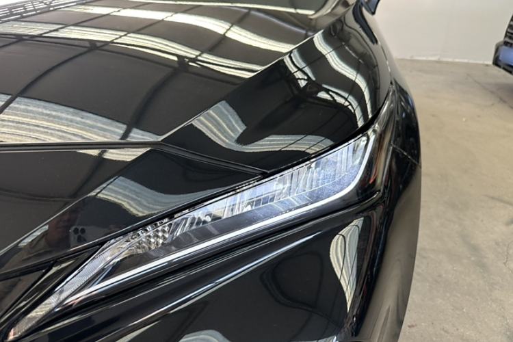 Used Toyota Venza 2023 2.0L CVT Two-Wheel Drive Luxury Edition Exterior 7