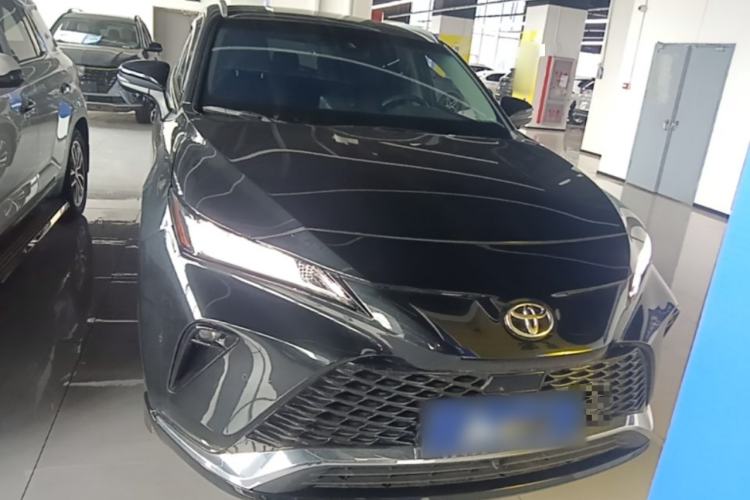 Used Toyota Venza 2023 2.0L CVT Two-Wheel Drive Luxury Edition Front