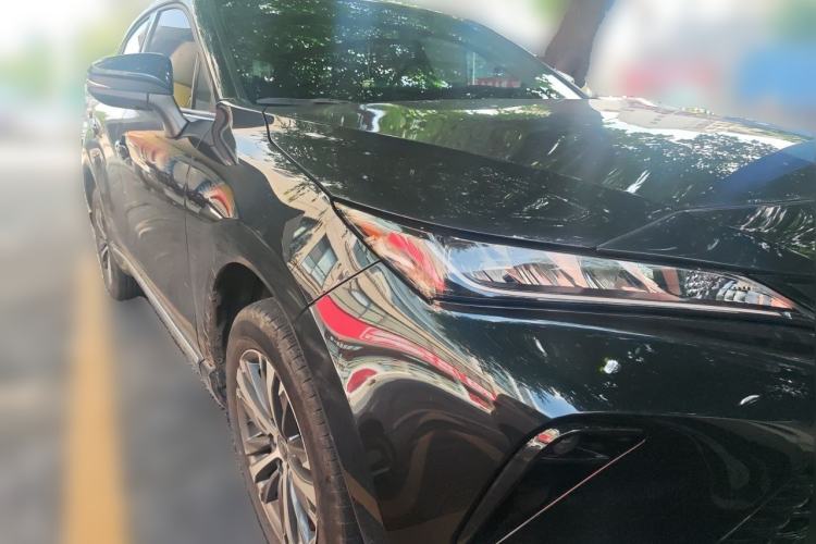 Used Toyota Venza 2023 2.0L CVT Two-Wheel Drive Luxury Edition Front Right 45 Deg