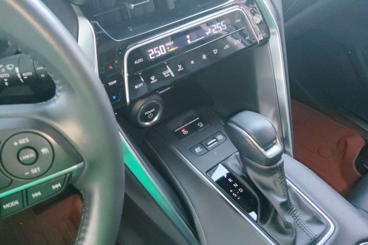 Used Toyota Venza 2023 2.5L Smart Electric Hybrid Dual-Drive Luxury Edition Gear Lever