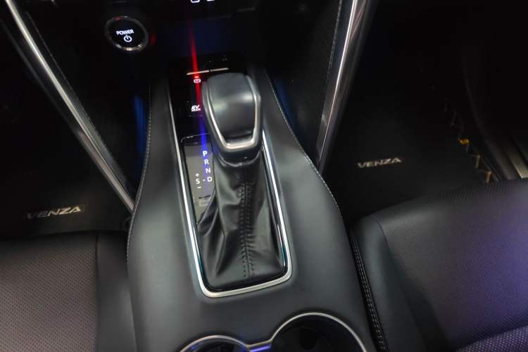 Used Toyota Venza 2023 2.5L Smart Electric Hybrid Dual-Drive Prestige Version Gear Lever