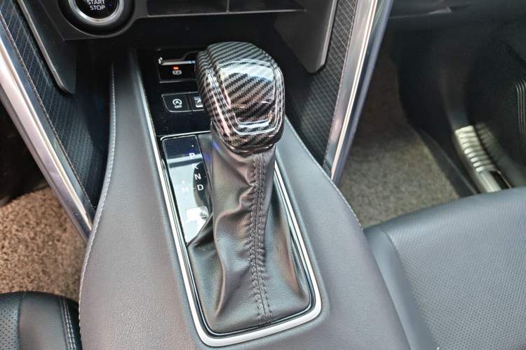 Used Toyota Venza 2023 2.0L CVT Two-Wheel Drive Prestige Version Gear Lever