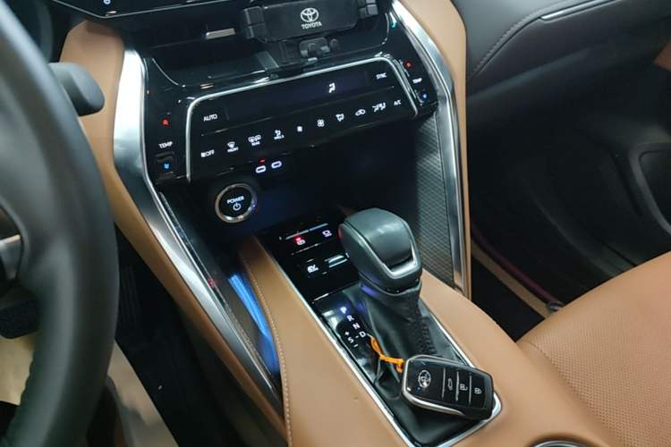 Used Toyota Venza 2023 2.5L Smart Electric Hybrid Dual-Drive Prestige Version Gear Lever