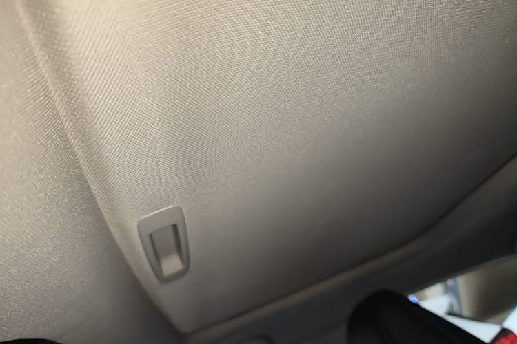 Used Toyota Venza 2023 2.0L CVT Two-Wheel Drive Luxury Edition Headliner