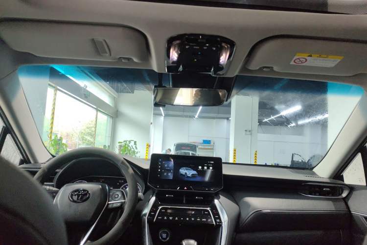 Used Toyota Venza 2023 2.0L CVT Two-Wheel Drive Luxury Edition Headliner