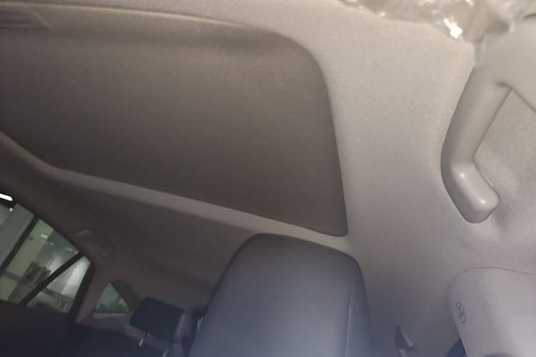 Used Toyota Venza 2023 2.0L CVT Two-Wheel Drive Luxury Edition Headliner