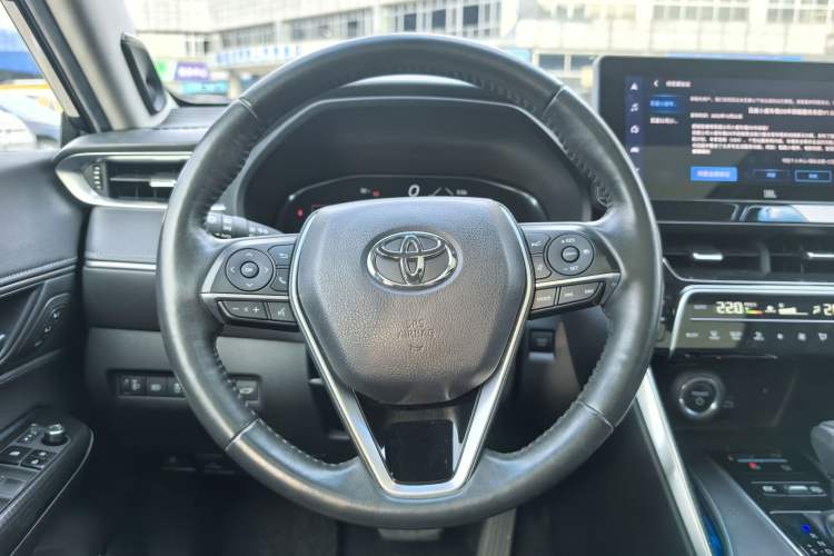 Used Toyota Venza 2023 2.5L Smart Electric Hybrid Dual-Engine Four-Wheel Drive Supreme Edition Interior 12