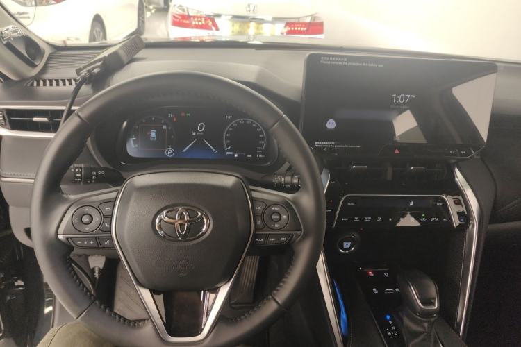 Used Toyota Venza 2023 2.0L CVT Two-Wheel Drive Prestige Version Interior 2