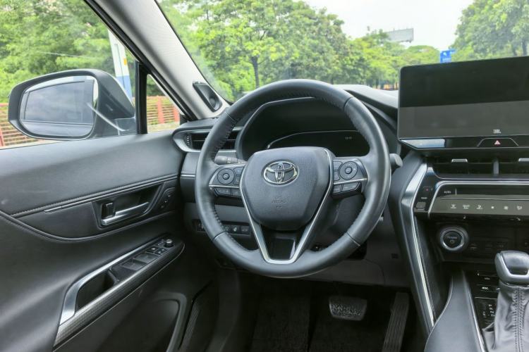 Used Toyota Venza 2023 2.5L Smart Electric Hybrid Dual-Engine Four-Wheel Drive Supreme Edition Interior 4
