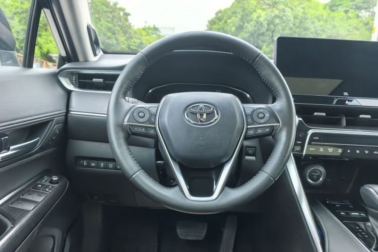 Used Toyota Venza 2023 2.5L Smart Electric Hybrid Dual-Engine Four-Wheel Drive Supreme Edition Interior 7