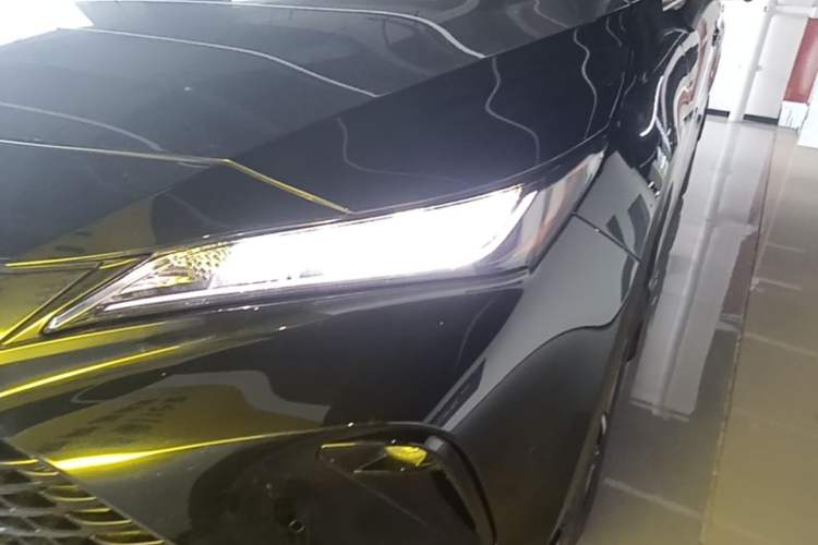 Used Toyota Venza 2023 2.0L CVT Two-Wheel Drive Luxury Edition Left Front Headlight