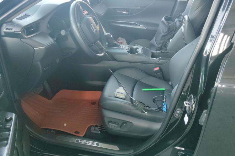 Used Toyota Venza 2023 2.5L Smart Electric Hybrid Dual-Drive Luxury Edition Left Front Seat