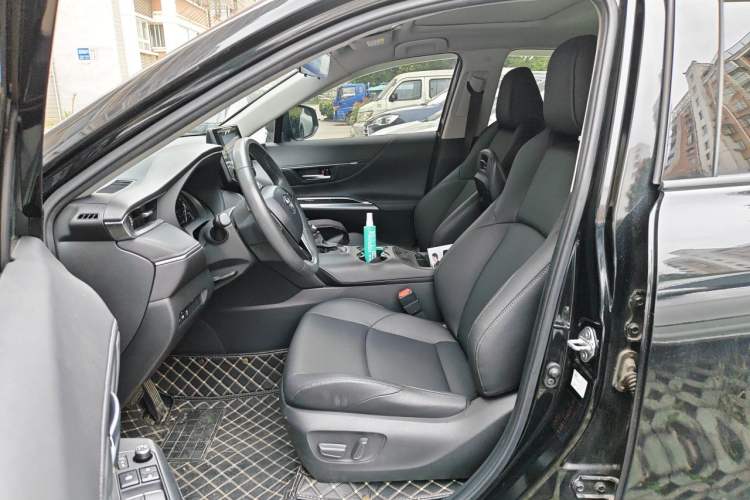 Used Toyota Venza 2023 2.0L CVT Two-Wheel Drive Luxury Edition Left Front Seat