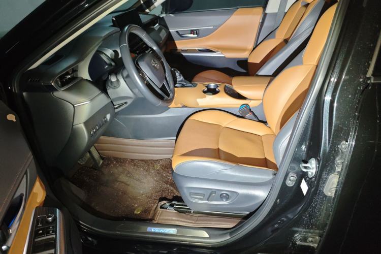 Used Toyota Venza 2023 2.0L CVT Two-Wheel Drive Prestige Version Left Front Seat