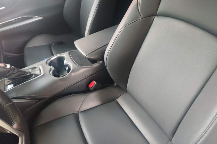 Used Toyota Venza 2023 2.0L CVT Two-Wheel Drive Luxury Edition Left Front Seat