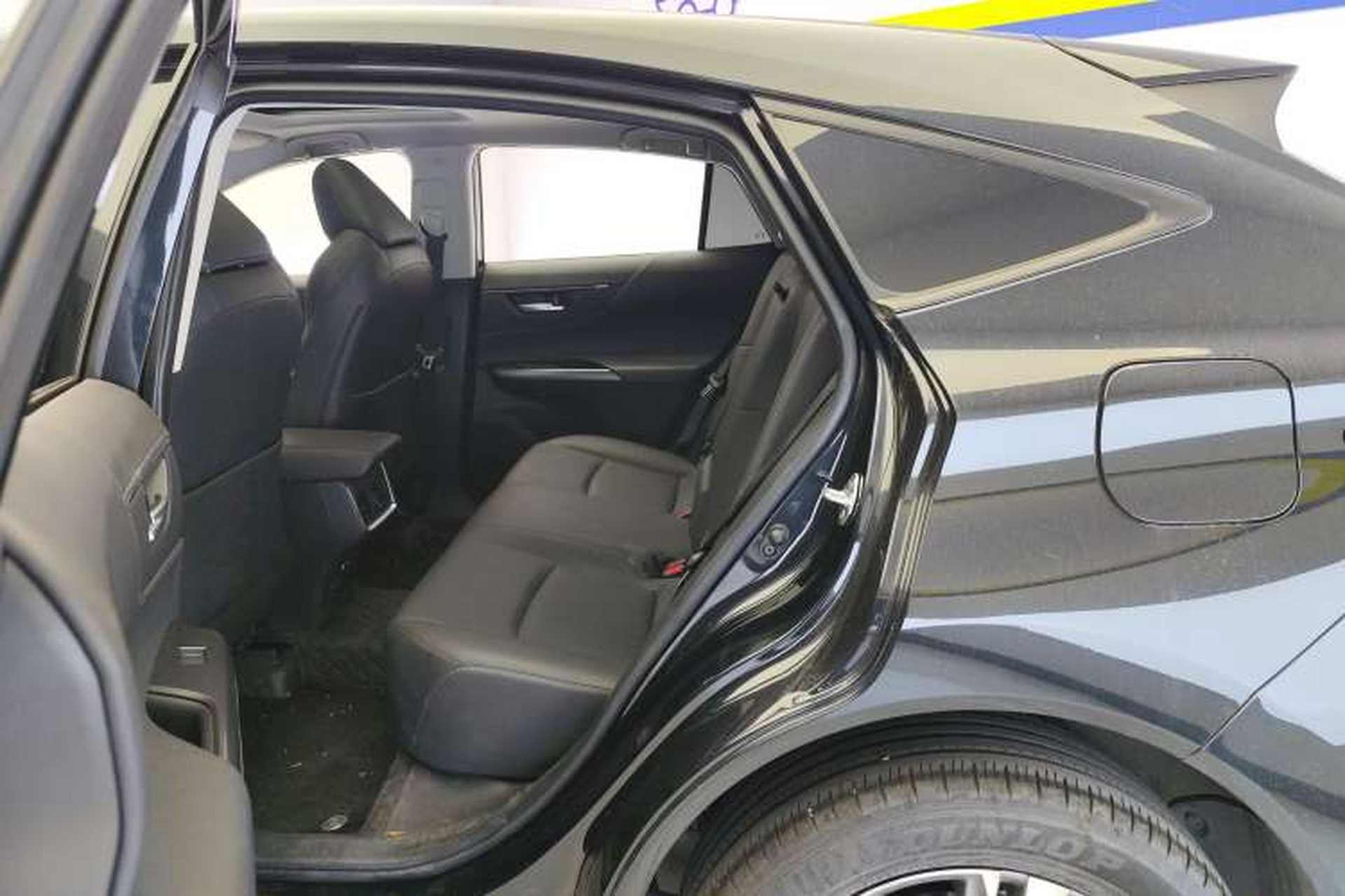 Used Toyota Venza 2023 2.0L CVT Two-Wheel Drive Luxury Edition Left Rear Seat