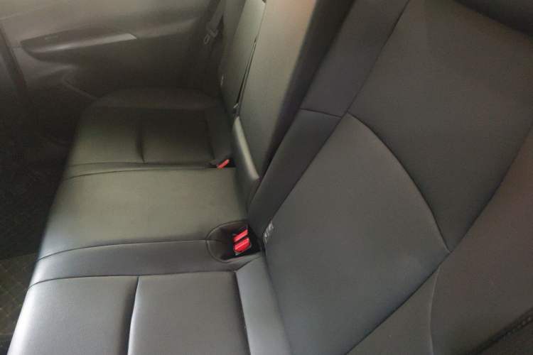 Used Toyota Venza 2023 2.0L CVT Two-Wheel Drive Luxury Edition Left Rear Seat